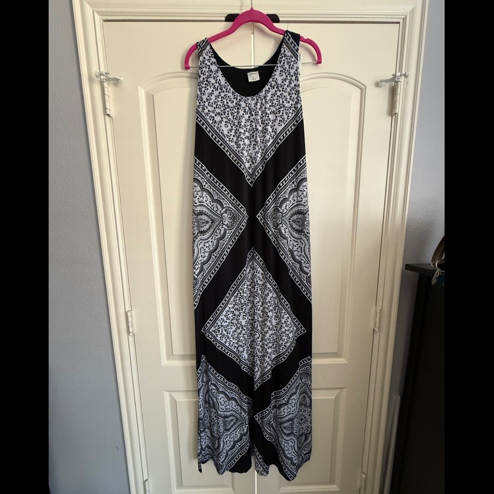 Soma Black and White Maxi Dress with Pockets